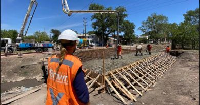 Construyen un puente vehicular sobre el Arroyo del Rey para potenciar la conectividad en Burzaco